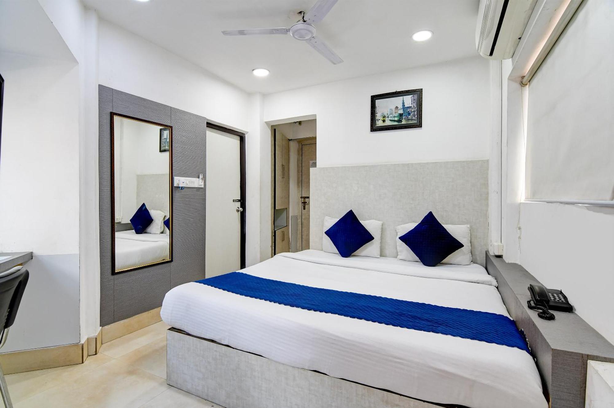 Hotel Q Inn Calcutta Extérieur photo