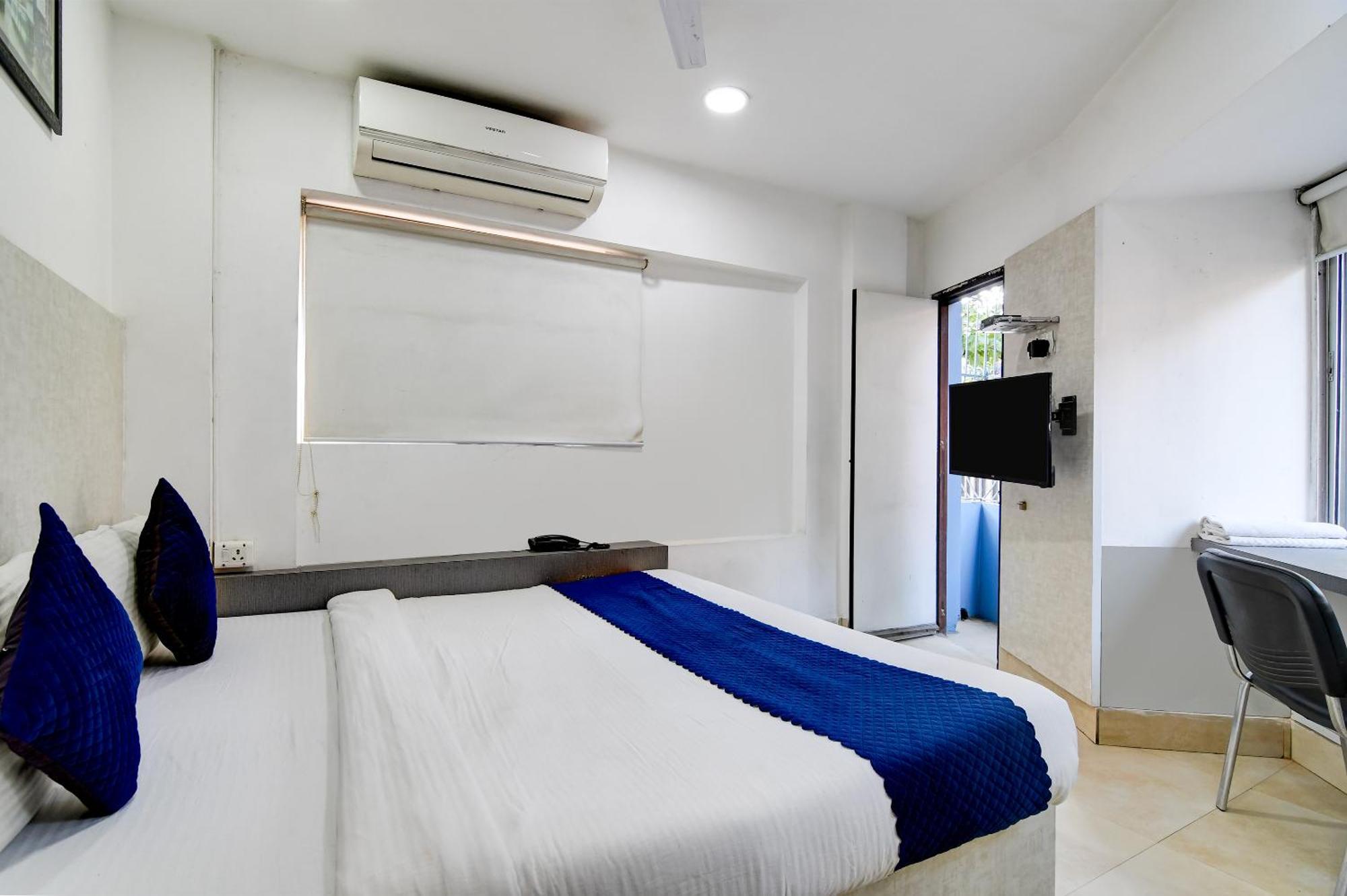 Hotel Q Inn Calcutta Extérieur photo