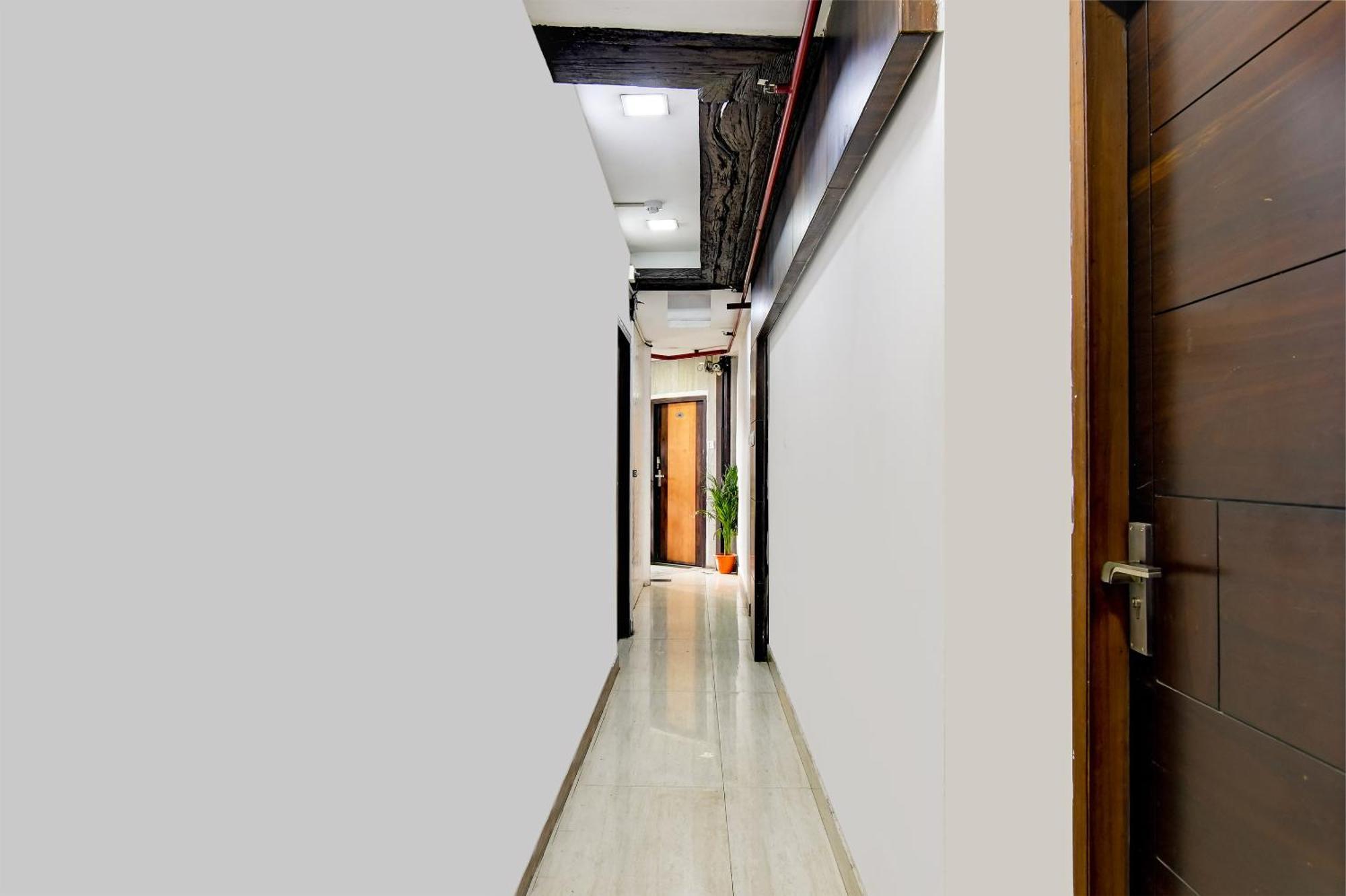 Hotel Q Inn Calcutta Extérieur photo
