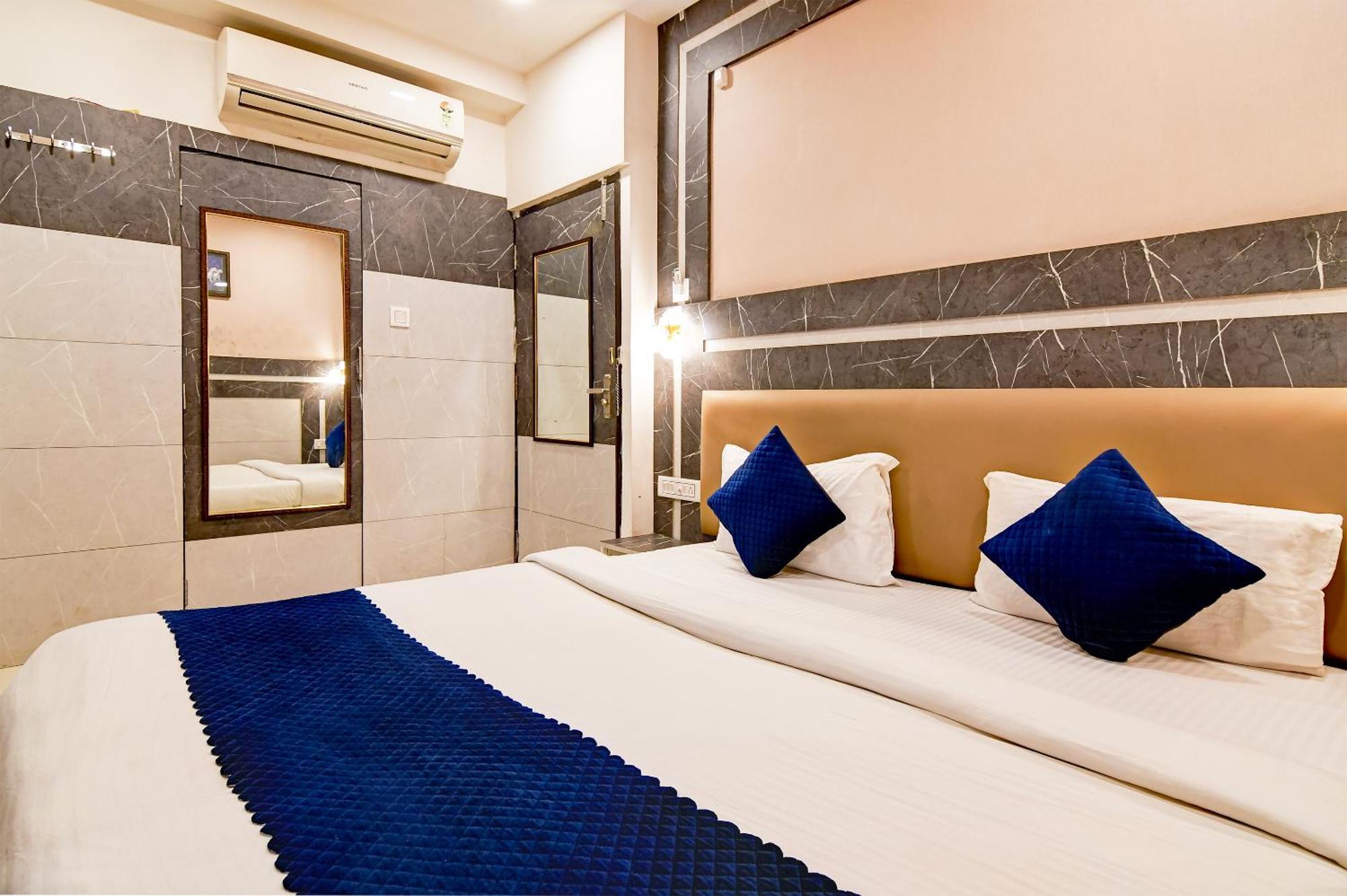 Hotel Q Inn Calcutta Extérieur photo