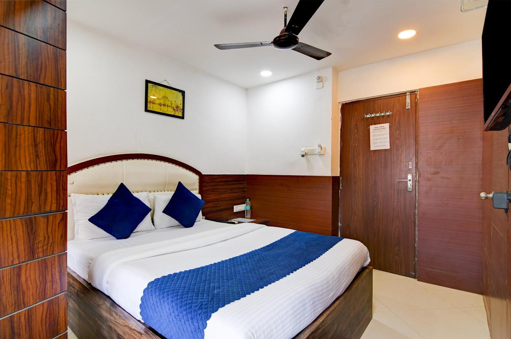 Hotel Q Inn Calcutta Extérieur photo