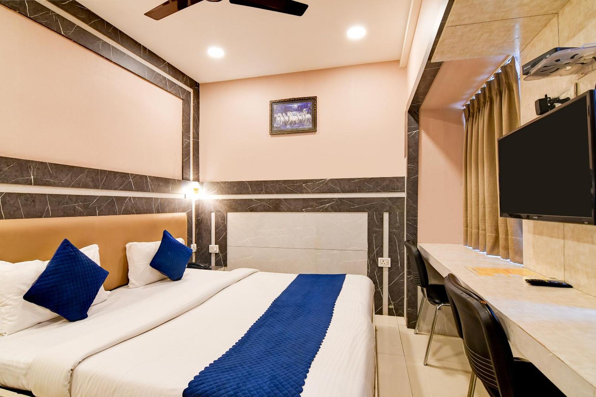 Hotel Q Inn Calcutta Extérieur photo