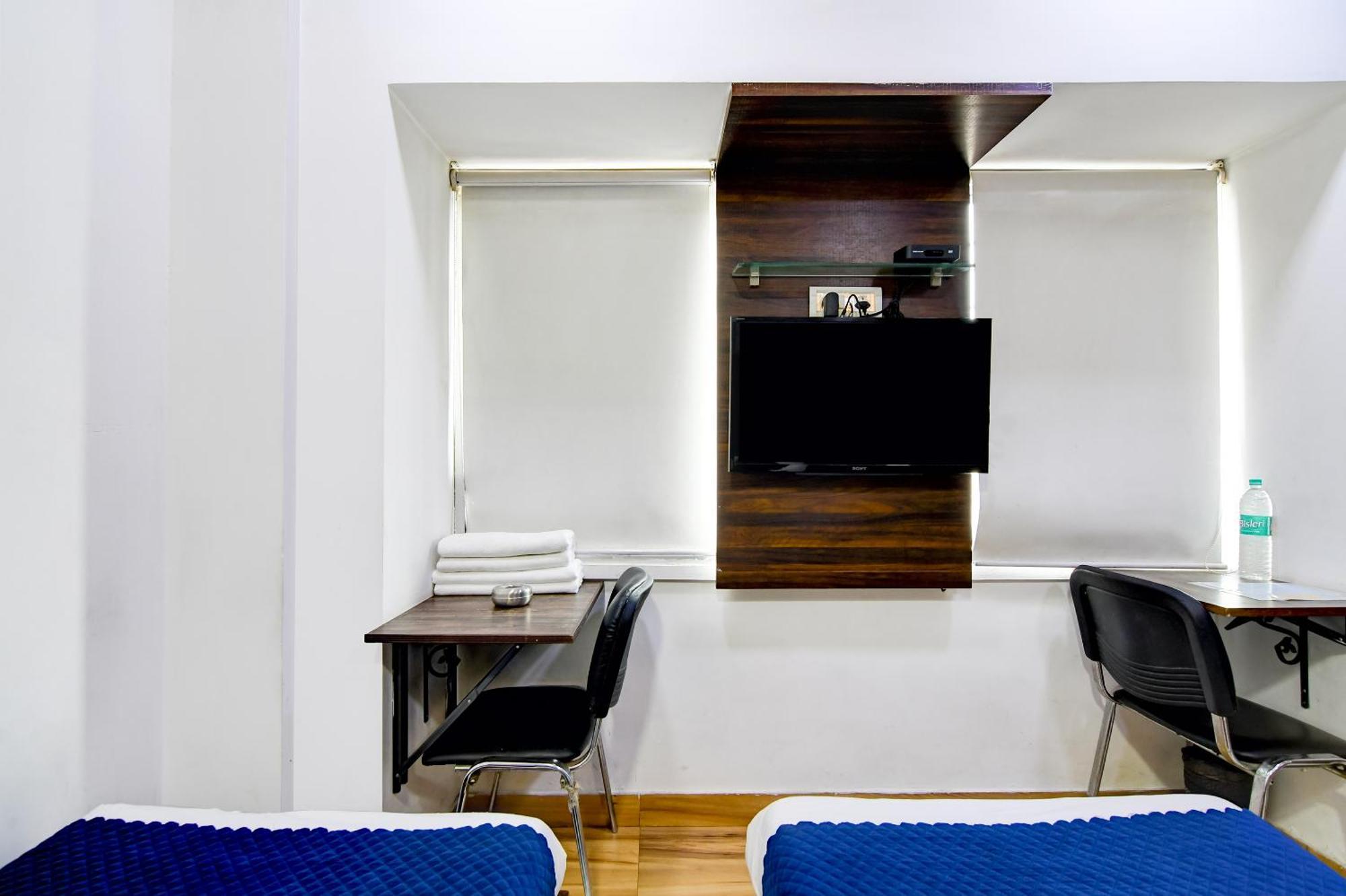 Hotel Q Inn Calcutta Extérieur photo